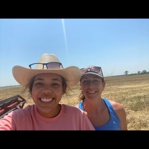 Meet your Posher, Ariya